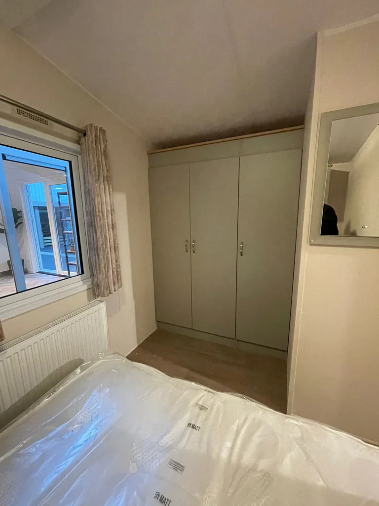 Casa móvil de 2 dormitorios totalmente amueblada en Lama - Imagen 9